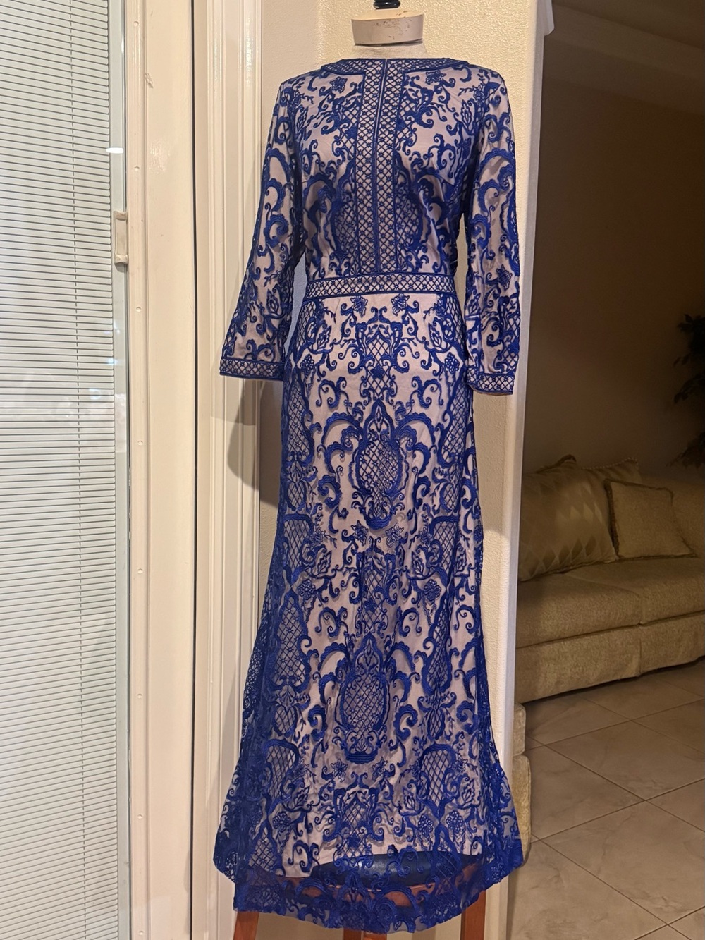 Tadashi Shoji Royal Blue Embroidered Lace Long-Sleeve Gown